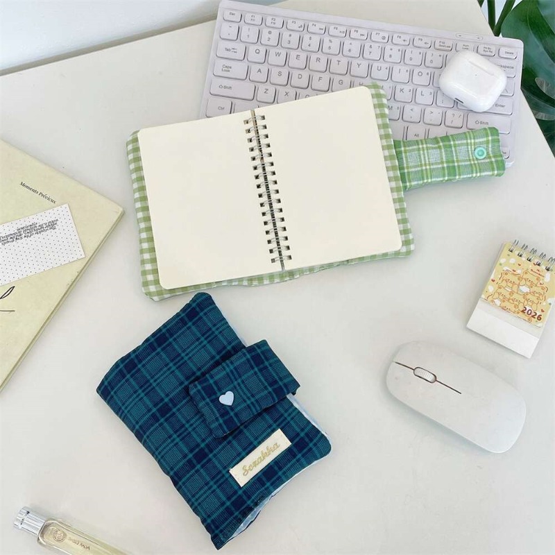 Green White Gingham Hand-journ - Laptop Sleeve ulasan dan harga
